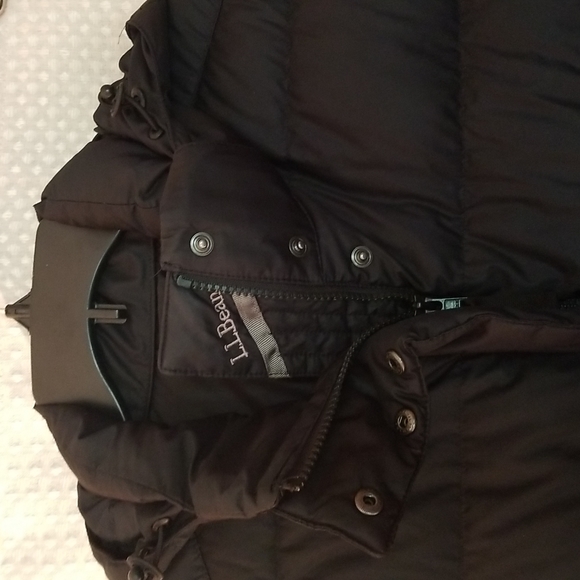 L.L. Bean Black Puffer Jacket - Picture 11 of 12
